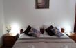 Soba št. 4 v Apartmaji Zec-Canj, zasebne nastanitve v mestu Čanj, Črna gora